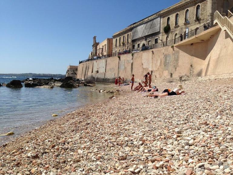 Una Terrazza Per Due Syracuse Bagian luar foto