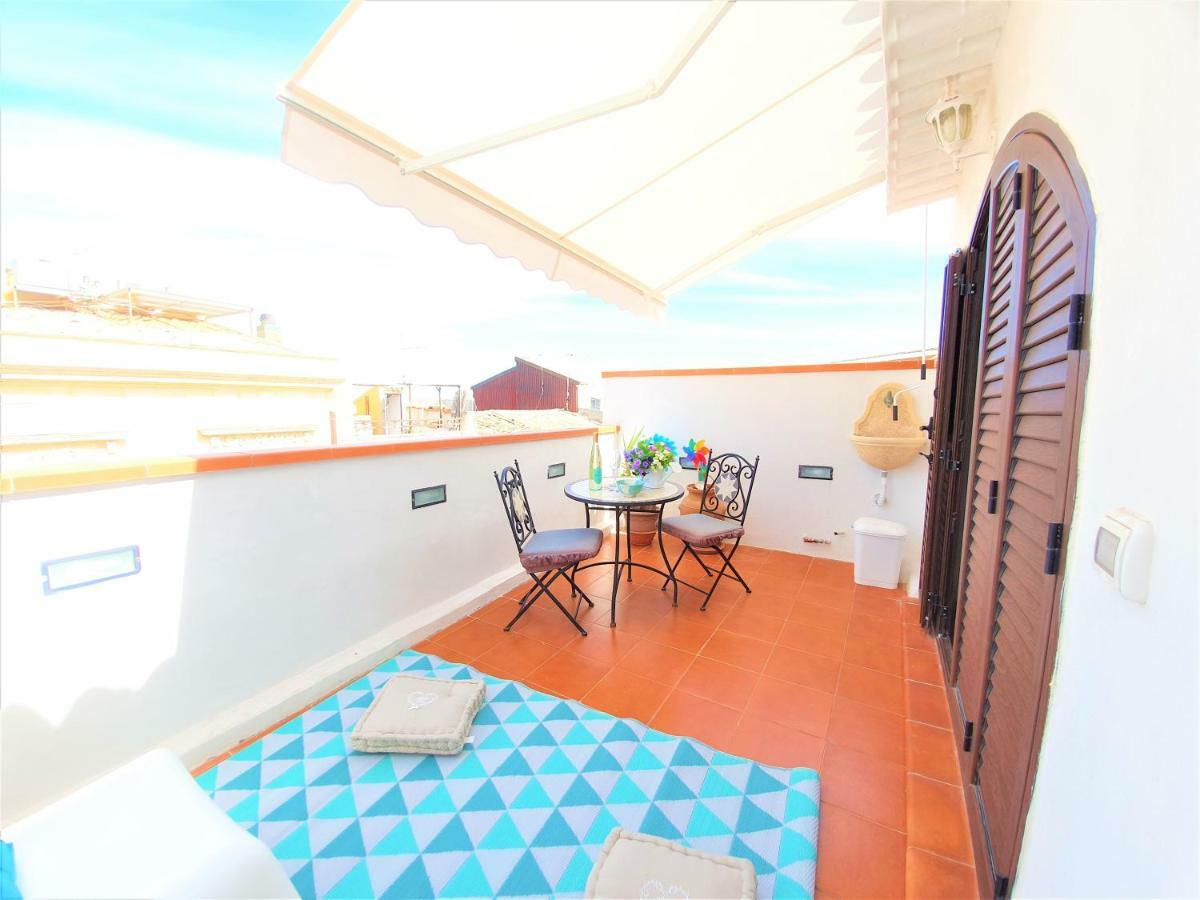 Una Terrazza Per Due Syracuse Bagian luar foto